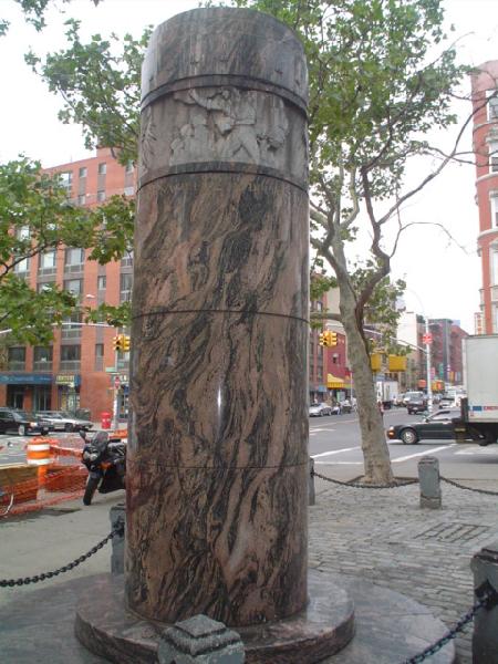 Zoom on the image : Lower East Side War Memorial